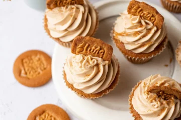 Easy Biscoff Cookie Butter Cupcakes