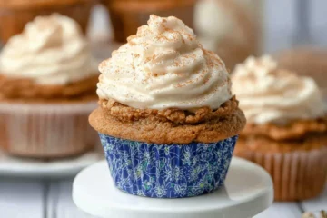 Easy Oatmeal Cream Pie Cupcakes